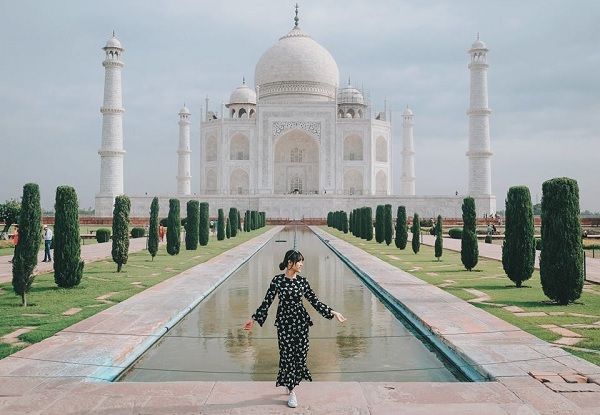 Taj Mahal Tours from Santram Holidays