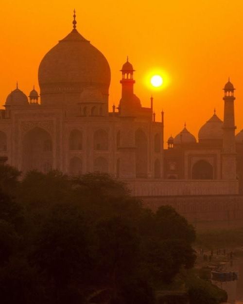 Sunrise at Taj image