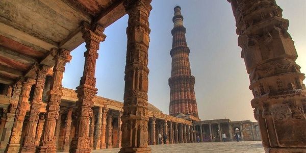 Qutub Minar with Delhi sightseeing